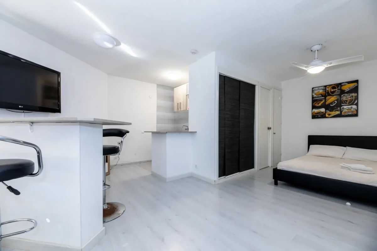 La Manga Compact Studio Living Space Organised Kitchen Modern Bathroom Bright Room Peaceful Area Near Both Seas Pool Available