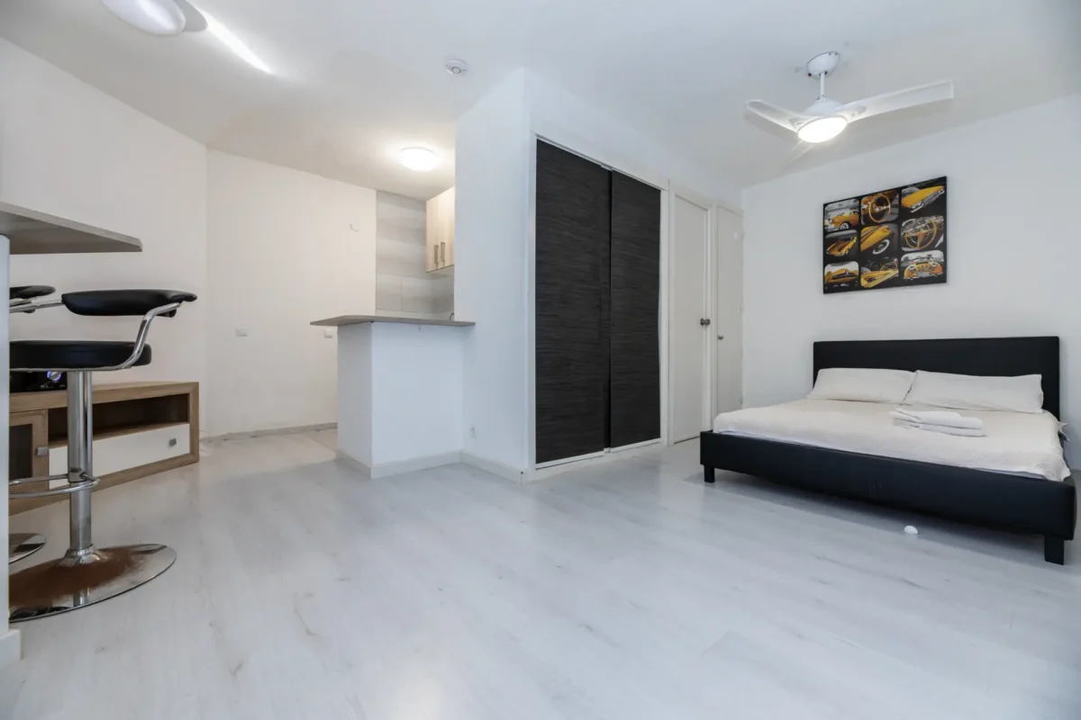 La Manga Stylish Studio Apartment Interior Minimalistic Design Bright Open Space Soft Textures Pool Access Perfect Holiday Base