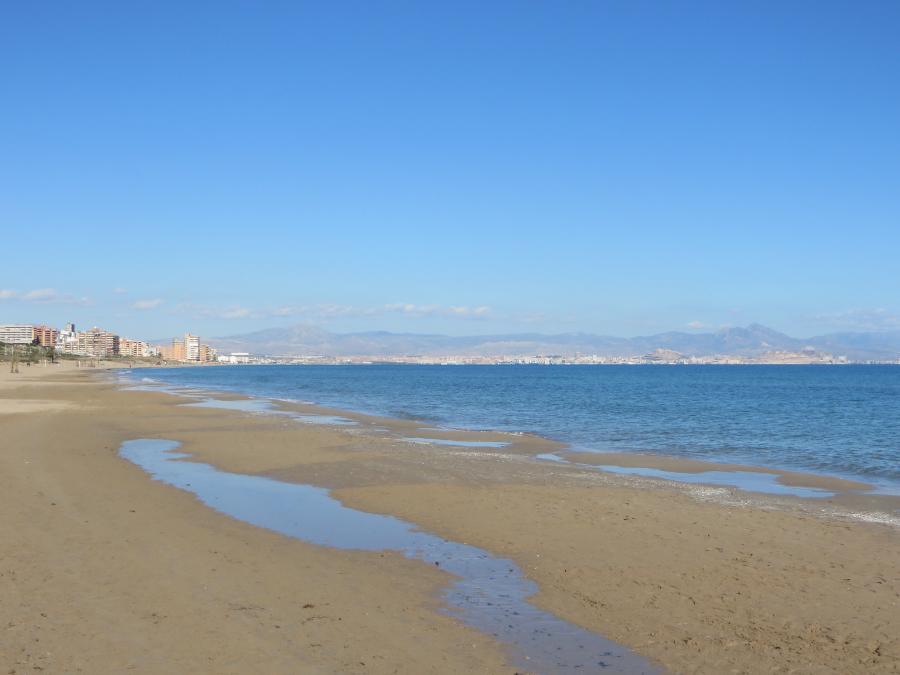 What A Quiet Winter Stay In La Manga Feels Like 02